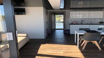 Mobile Home | Dining