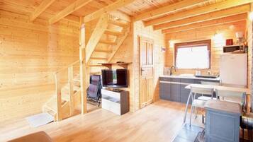 House | Private kitchen | Electric kettle, toaster, high chair