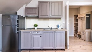 Apartment | Private kitchen | Electric kettle, toaster, high chair - Apartment in Leba With Parking Space (Leba)