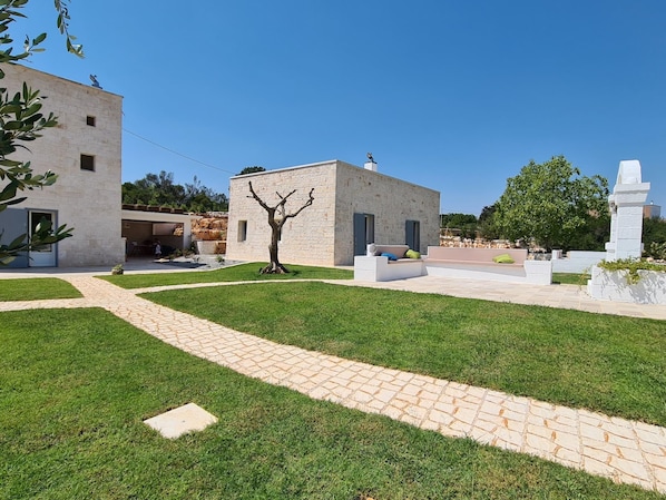 House | Exterior