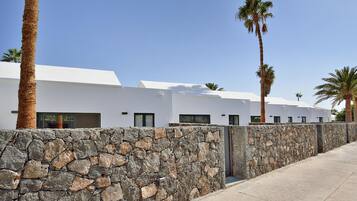 Bungalow | Exterior