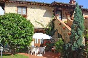 House | Dining - Holiday Home Casa Frantoio II, Camaiore Lombrici (Camaiore)