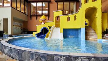 Ferienhaus | Pool | Innenpool, Außenpool