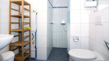 Apartment | Bathroom