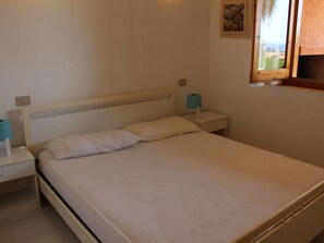 Huoneisto | 1 makuuhuone, yksilöllisesti kalustettu, vuodevaatteet