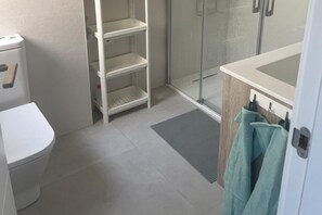 Bathroom - Faro's Retamar Cuddly Nest for 2 (Almeria)