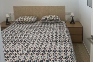 Room - Faro's Retamar Cuddly Nest for 2 (Almeria)