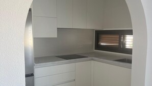 Luokittelematon kuva, 2 kautta 27, painike