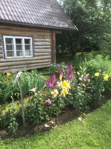 Riverside Retreat in Tome