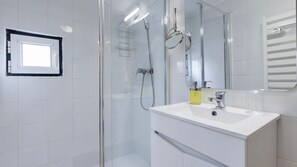 Haartrockner, Handtücher