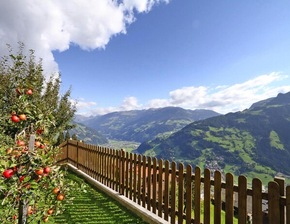 View from property - Apartment in Hippach im Zillertal With a View (Hippach)