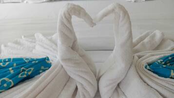 3 bedrooms, WiFi, bed sheets