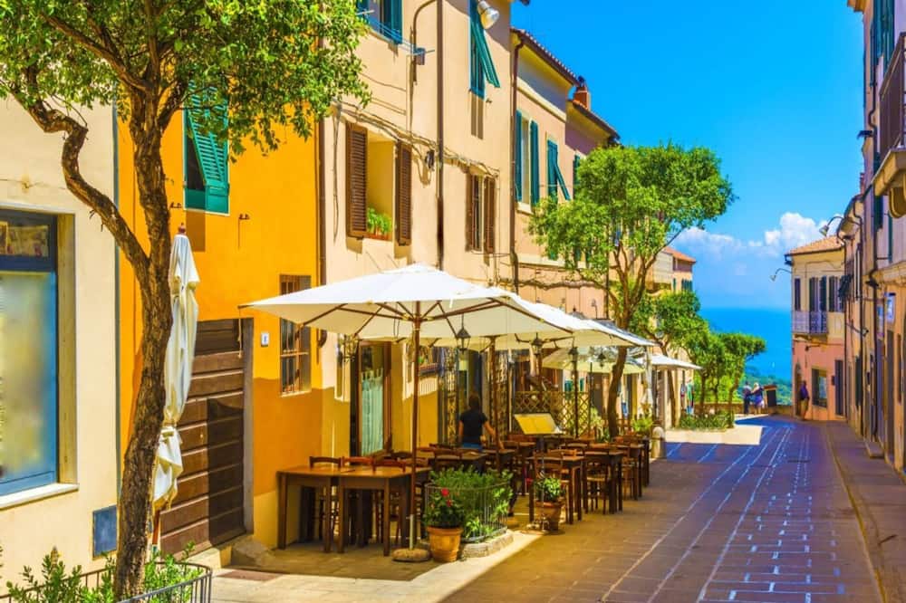 Apartment in Capoliveri Near Sandy Beaches - Monte Calamita