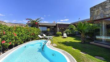 House | Pool | Indoor pool, outdoor pool