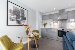 Mini-fridge, oven, stovetop, electric kettle