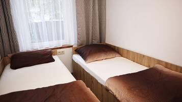 Apartment | 2 bedrooms, individually furnished, bed sheets