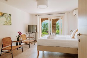 Villa | 4 bedrooms, individually furnished - Nautic Resort San Carlo With Lake View (Gargnano)