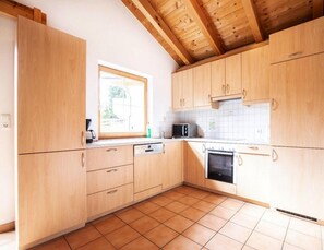 Nhà gỗ | Bếp riêng | Ấm điện, ghế cao cho trẻ em