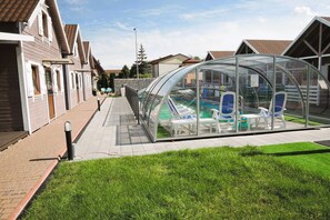 Bungalow | Pool | Indoor pool, outdoor pool