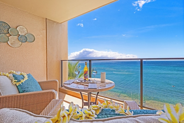 Condo overlooks the beautiful Pacific ocean. Lanai and Molokai islands in view.