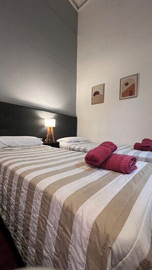 Daunenbettdecken, Pillowtop-Betten, individuell dekoriert