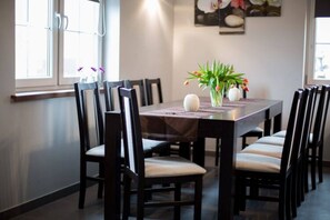 Apartment | Dining