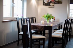 Apartment | Dining