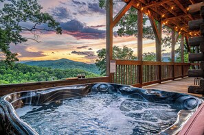 Outdoor spa tub - Cabin On 8-Private Acres, Hot Tub, Game Room, Views (Bryson City)