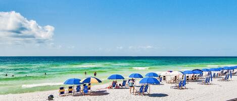 Apartamento, varias camas (Shoreline Towers 3035) | Playa | Ubicación a pie de playa