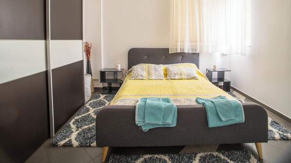 2 chambres, fer et planche à repasser, Wi-Fi, literie fournie