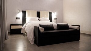 4 bedrooms, WiFi, bed sheets - Chic villa with pool and 4 bedrooms and WiFi,  in a big Golf Resort (Marrakech)