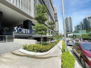 Exterior - Studio in Bangsar South  KL View  ExpatCommunity (Kuala Lumpur)