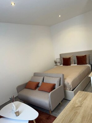 1 bedroom, WiFi, bed sheets - Le Studio de L'avenue (Chalon-sur-Saône)