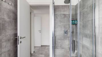 Haartrockner, Seife, Shampoo