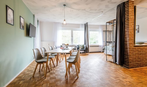 janu-homes - 3 Zimmer Apartment - 7 Betten, Lahnblick vom Rheinberg