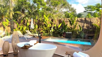 Suite Premium, vista piscina | Vista dalla camera