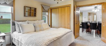 Marion Retreat w/ Patio, Grills & Fire Pit
