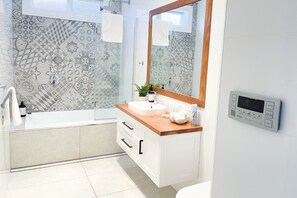 Hair dryer, towels
