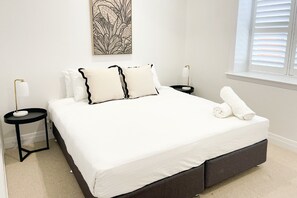 4 bedrooms, iron/ironing board, free WiFi, bed sheets