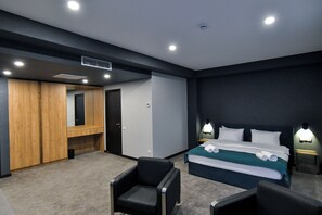 Superior Double Room | Iron/ironing board, free WiFi - West Inn Georgia in Kutaisi (Kutaisi)