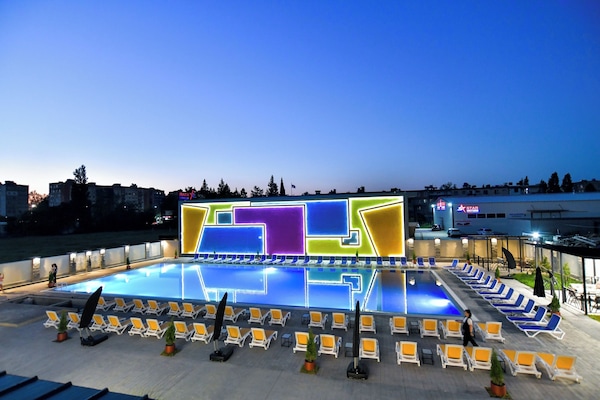 Indoor pool, outdoor pool