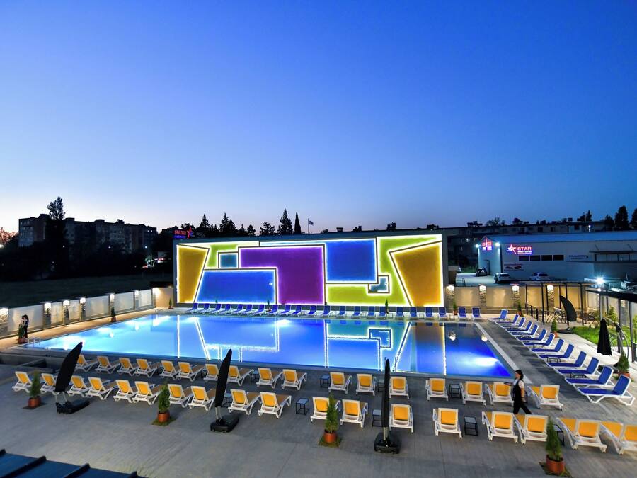 Indoor pool, outdoor pool