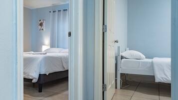 2 bedrooms, iron/ironing board, travel cot, WiFi