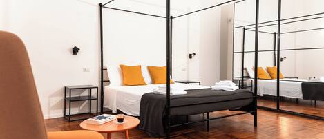 1 habitación, tabla de planchar con plancha, wifi y ropa de cama