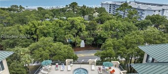 Heated Pool 2BR 2BA Walk-In Shower Sofa Bed Sleeps 7 WiFi Porch Pool Hot Tub