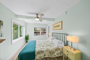 3 bedrooms, iron/ironing board, travel cot, free WiFi