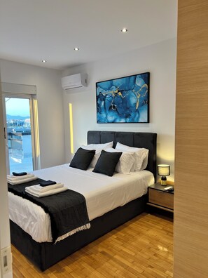 2 bedrooms, iron/ironing board, WiFi, bed sheets - Athens Panoramic Penthouse (Paleo Faliro)