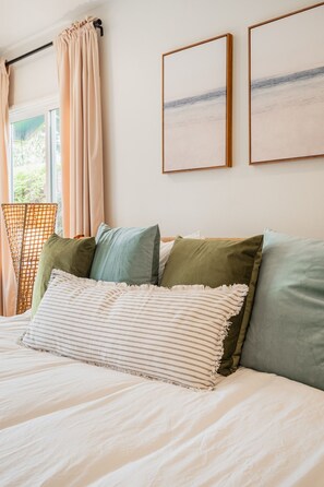3 dormitorios, tabla de planchar con plancha, wifi gratis y ropa de cama