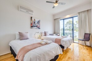 6 bedrooms, iron/ironing board, travel cot, free WiFi