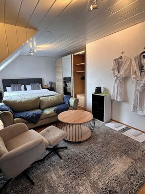 4 bedrooms, WiFi
